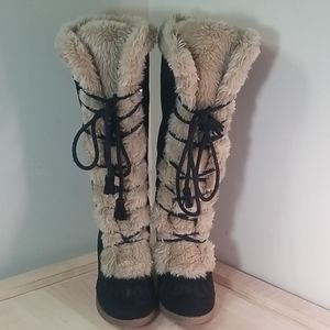 S E Boutique suede fur tall boots w size 8